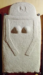メンヒル像、紀元前1800年〜750年